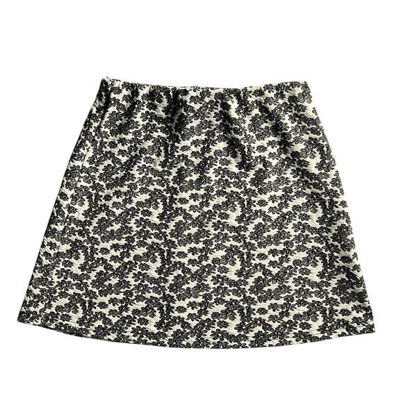 Urban Outfitters Y2K Mini Skirt Floral Black White Extra Small Stretch - Picture 1 of 7
